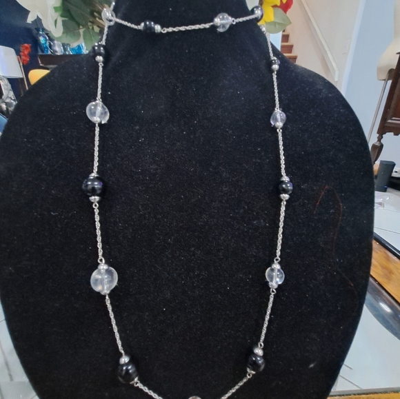 Glass long statement necklace - Picture 6 of 12